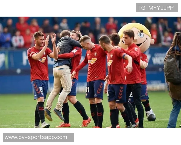 卡索拉西甲英超出战462场仅第二次染红牌引发热议